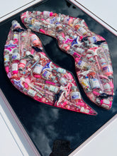 Load image into Gallery viewer, "Filled with Kisses" 16x20" frame