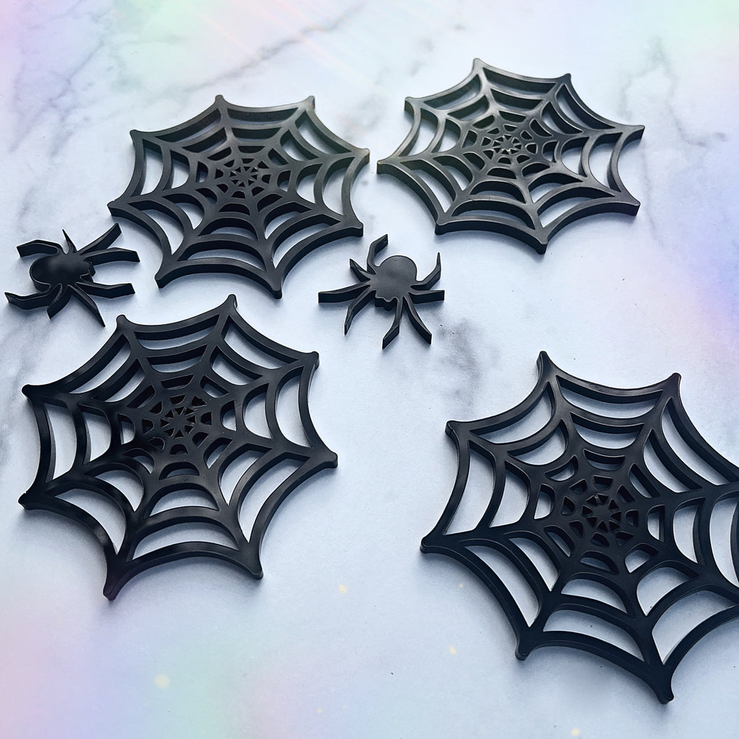Spider web decor/coaster set